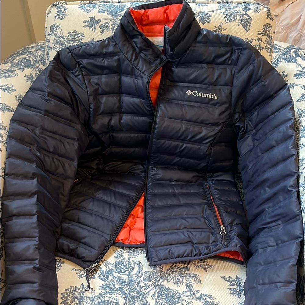Columbia Navy Puffer Jacket with Red Lining